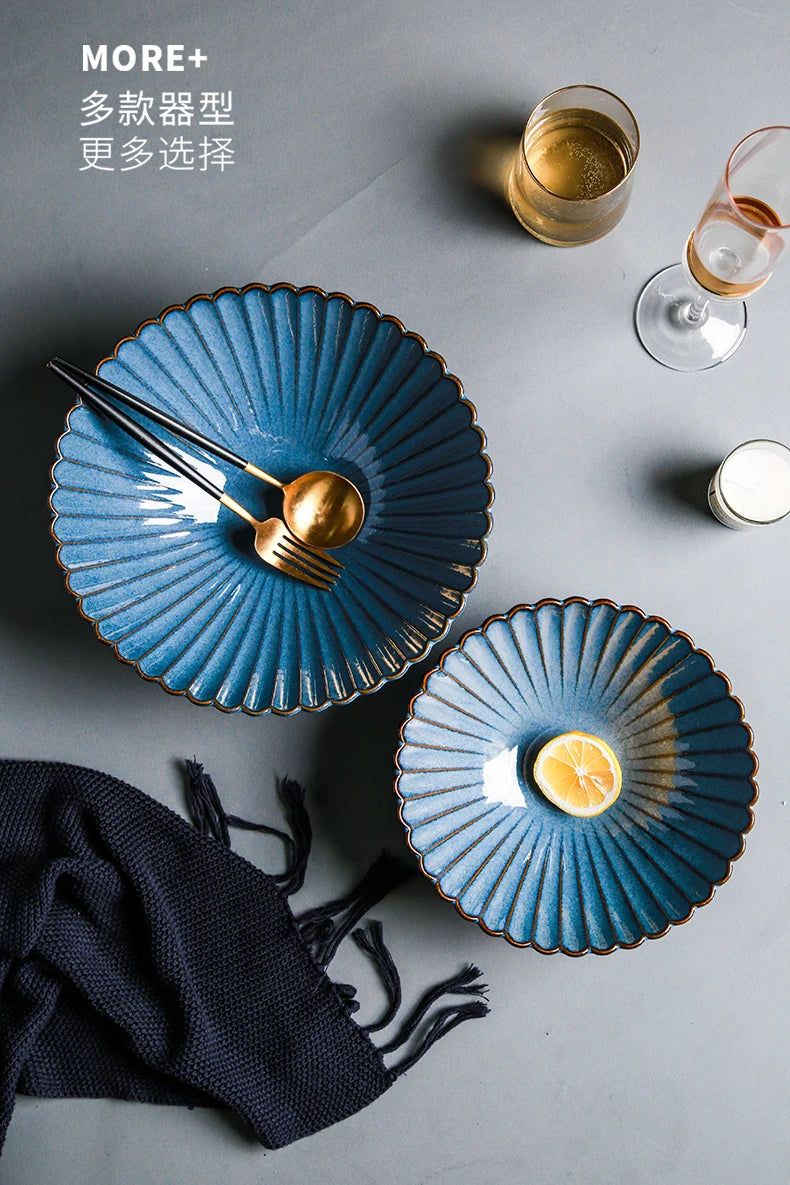Retro ceramic dinner plate by ๐๐ฎ ๐๐๐ ๐น๐๐๐๐ ๐ป๐๐๐๐ ๐๐