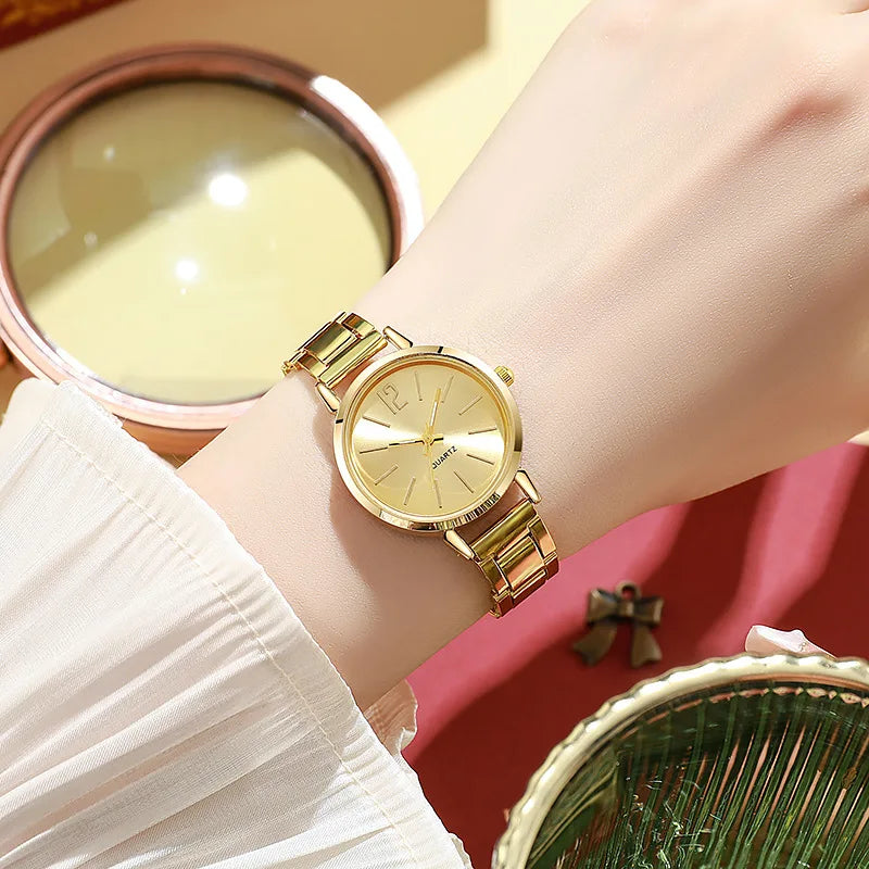 Luxury women's watches set with simple dial and hollow strap by ๐๐ฎ ๐๐๐ ๐น๐๐๐๐ ๐ป๐๐๐๐