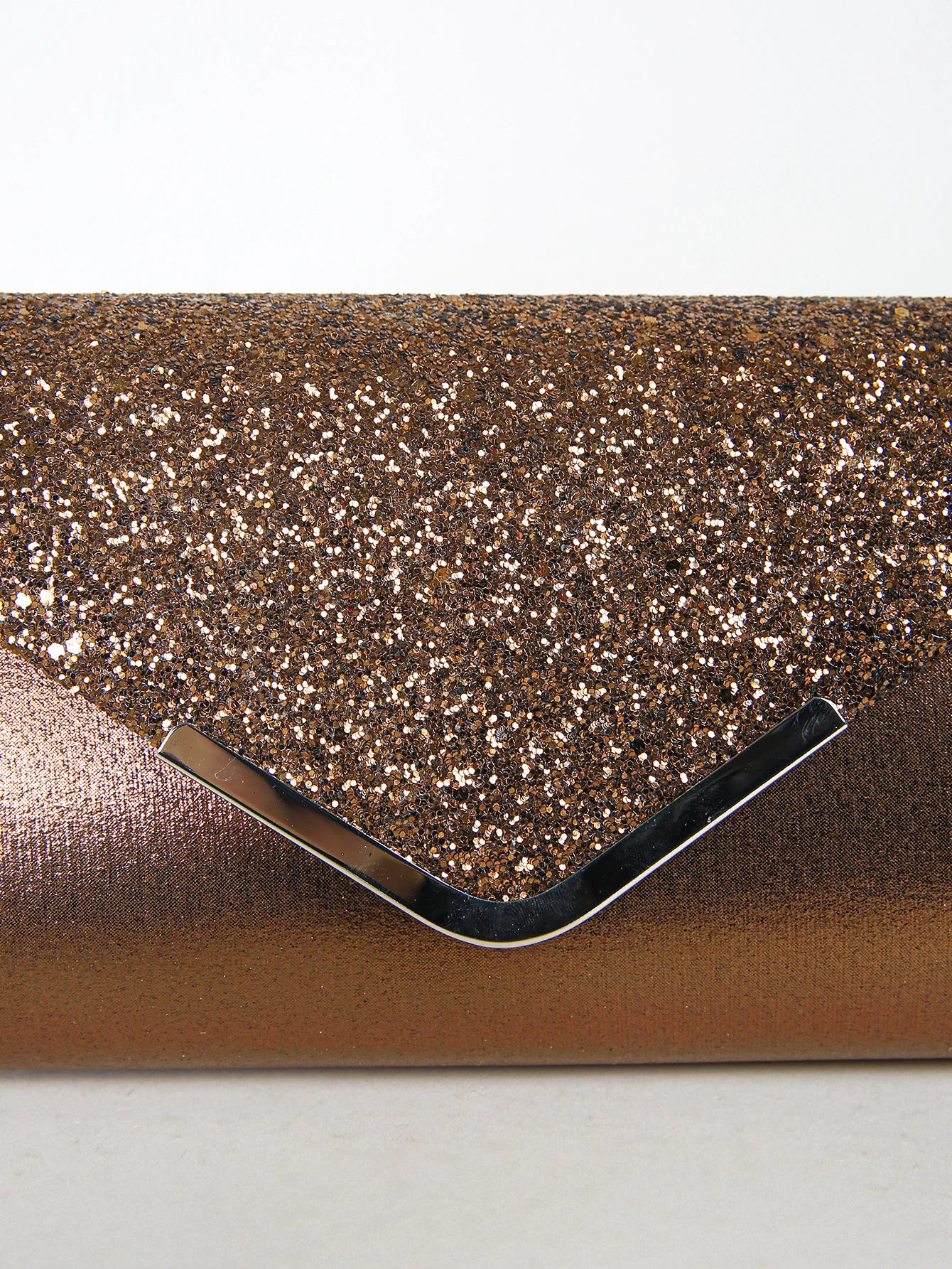 Women evening envelope handbag with sequins from Mohammad Collection, featuring a chain shoulder strap and elegant party design.