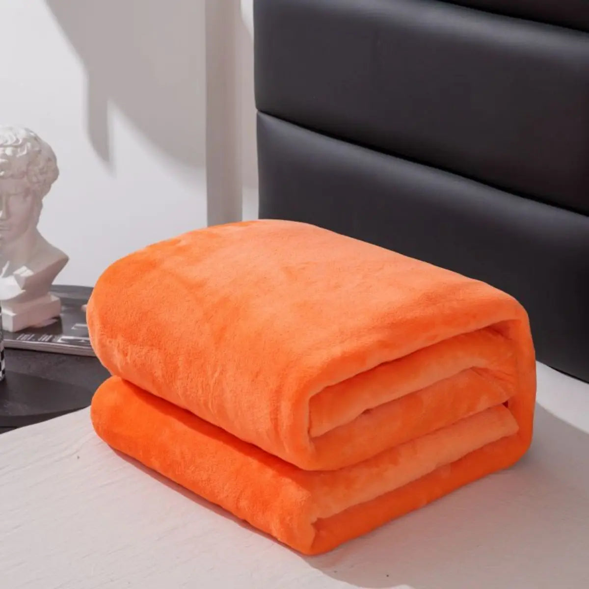 Soft solid color fleece blanket by ๐๐ ๐๐๐ ๐น๐๐๐๐ ๐ป๐๐๐๐ ๐๏ฟฝ