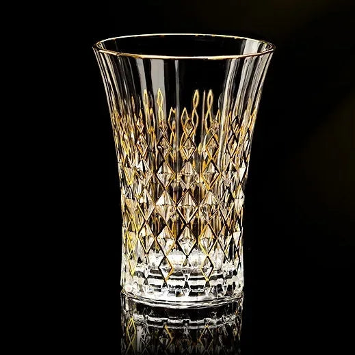 Luxury CDA whisky glass from ๐๐ ๐๐๐ ๐น๐๐๐๐ ๐ป๐๐๐๐ ๐๐