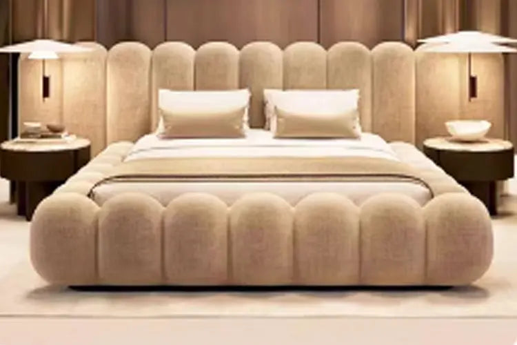 Large wooden bed from 𝕄𝕔 𝕋𝕙𝕖 𝔹𝕝𝕒𝕔𝕜 𝔻𝕚𝕒𝕞𝕠𝕟𝕕�