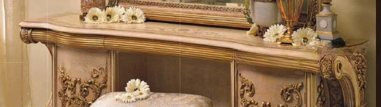 European court solid wood bed by 𝕄𝕔 𝕋𝕙𝕖 𝔹𝕝𝕒𝕔𝕜 𝔻𝕚𝕒𝕞𝕠𝕟�