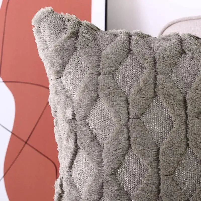 Soft plush velvet decorative pillow cover from ๐๐ ๐๐๐ ๐น๐๐๐๐ ๐ป๐๐๐๐ ๐๏ฟฝ