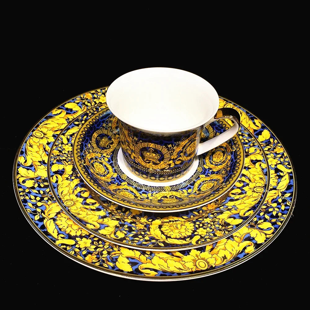 Fine Bone China dinner set from 𝕄𝕔 𝕋𝕙𝕖 𝔹𝕝𝕒𝕔𝕜 𝔻𝕚𝕒𝕞𝕠𝕟�