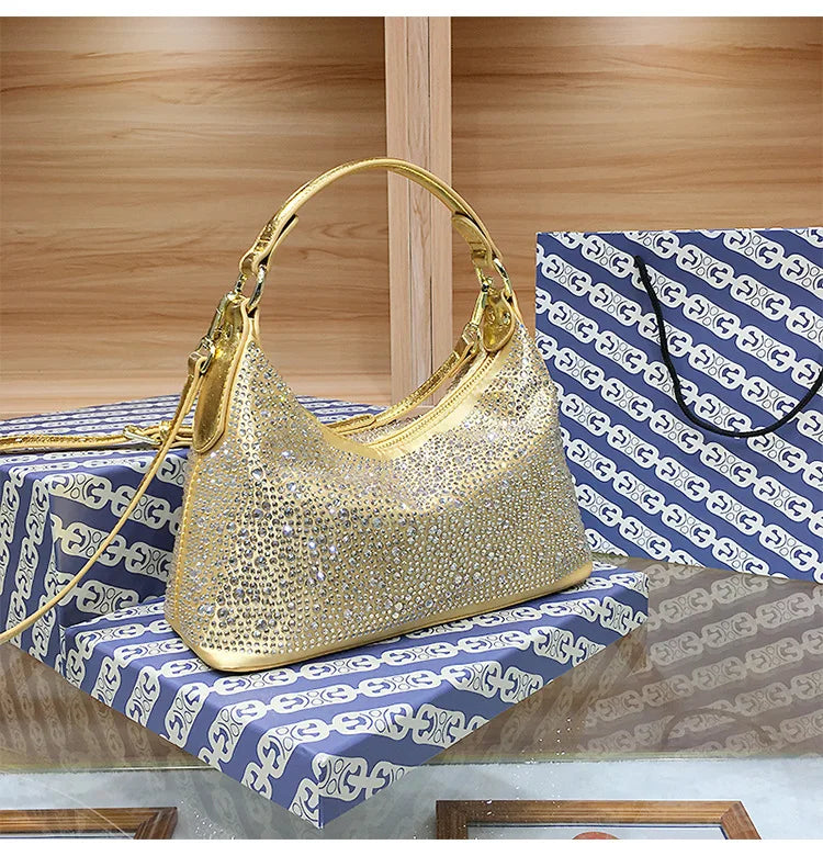 Womenโs shiny evening handbag by ๐๐ ๐๐๐ ๐น๐๐๐๐ ๐ป๐๐๐๐ ๐๏ฟฝ