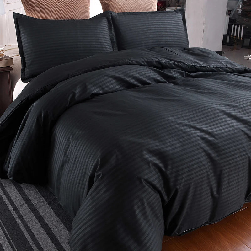 Three-piece satin black duvet cover set by ๐๐ ๐๐๐ ๐น๐๐๐๐ ๐ป๐๐๐๐ ๐