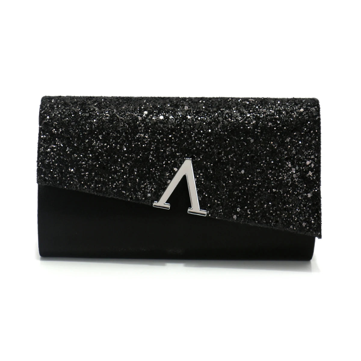 Black metal chain glam evening bag by 𝕄𝕔 𝕋𝕙𝕖 𝔹𝕝𝕒𝕔𝕜 𝔻𝕚𝕒𝕞𝕠𝕟�