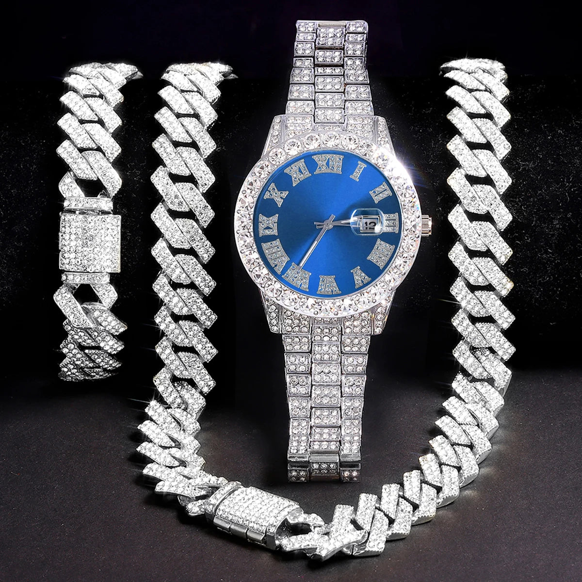Set of three men's silver watches by ๐๐ ๐๐๐ ๐น๐๐๐๐ ๐ป๐๐๐๐ ๐๏ฟฝ