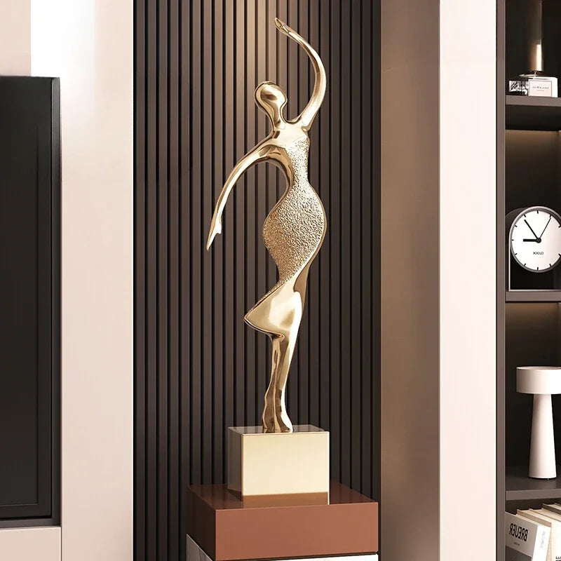 Light luxury abstract sculpture by 𝕄𝕔 𝕋𝕙𝕖 𝔹𝕝𝕒𝕔𝕜 𝔻𝕚𝕒𝕞𝕠𝕟𝕕