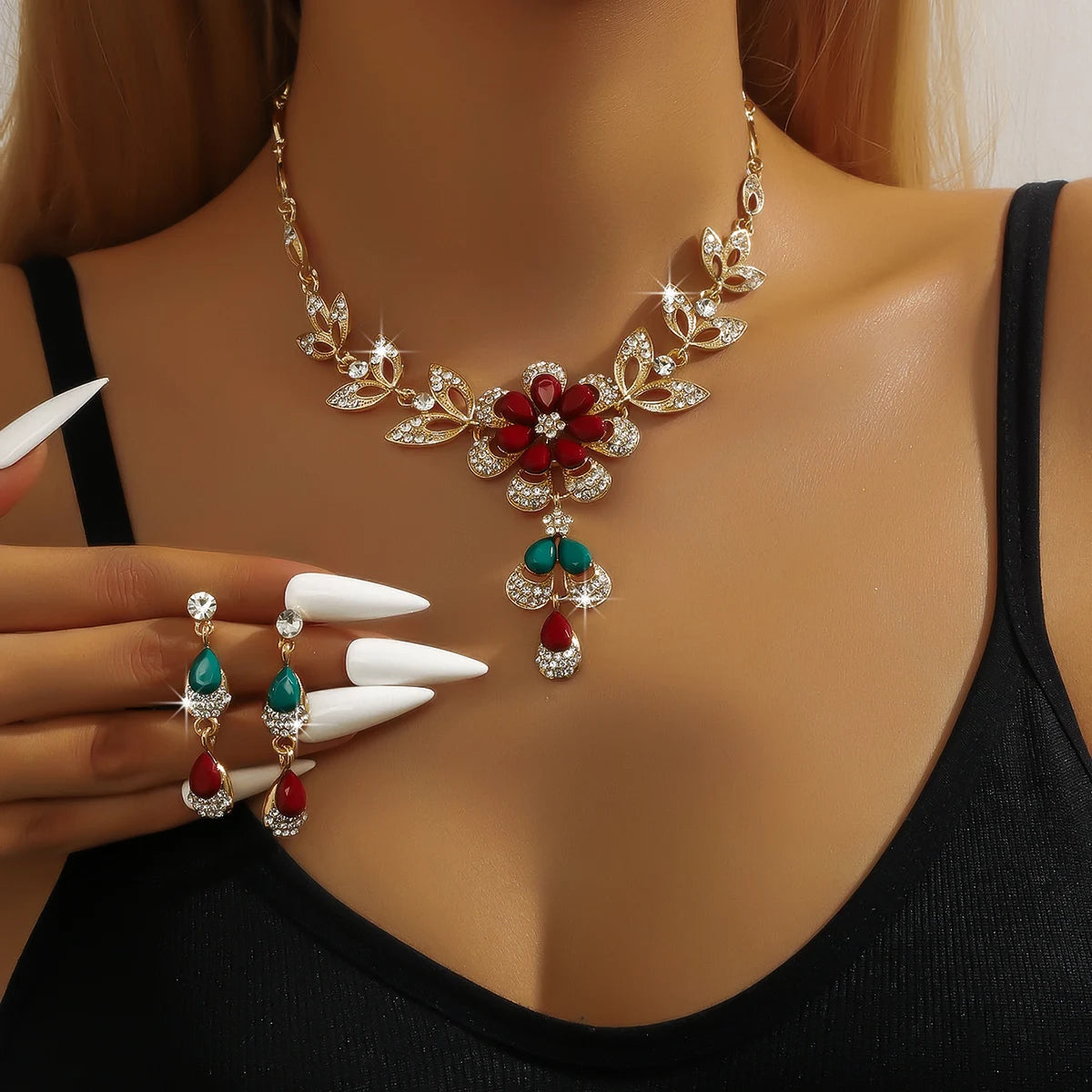 Three-piece women's fashion flower necklaces by šš ššš š¹šššš š»šššš šļæ½