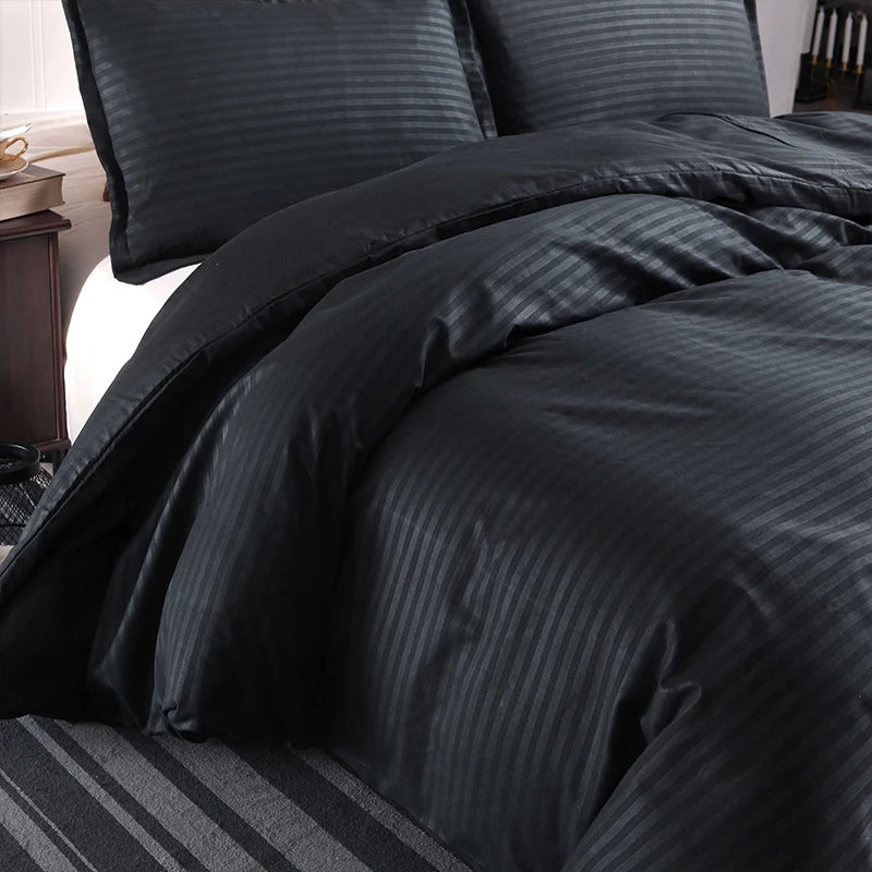 Satin black duvet cover set from ๐๐ ๐๐๐ ๐น๐๐๐๐ ๐ป๐๐๐๐ ๐๏ฟฝ