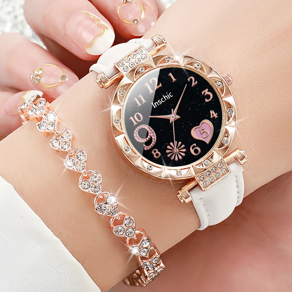 Set of 2, 4, or 6 fashion rhinestone womenโs watches from ๐๐ ๐๐๐ ๐น๐๐๐๐ ๐ป๐๏ฟฝ