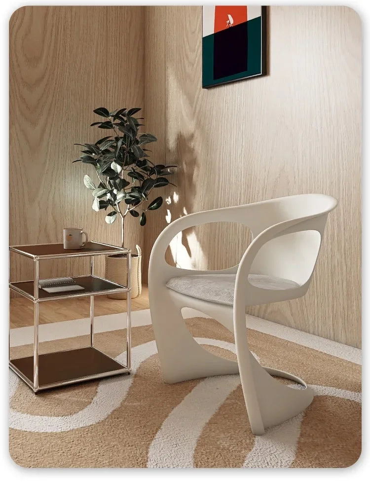 Nordic simple design art curved chair by 𝕄𝕔 𝕋𝕙𝕖 𝔹𝕝𝕒𝕔𝕜 𝔻𝕚𝕒𝕞𝕠𝕟