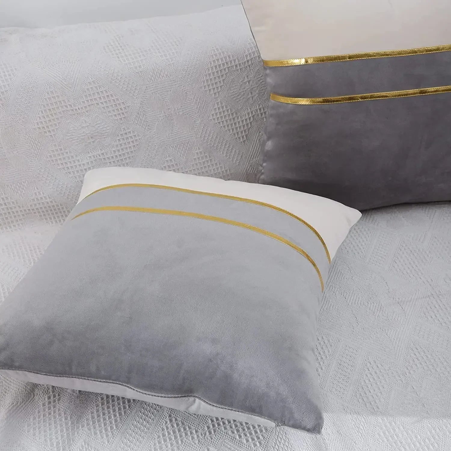 Luxury modern pillow covers 2-pack from ๐๐ ๐๐๐ ๐น๐๐๐๐ ๐ป๐๐๐๐ ๐