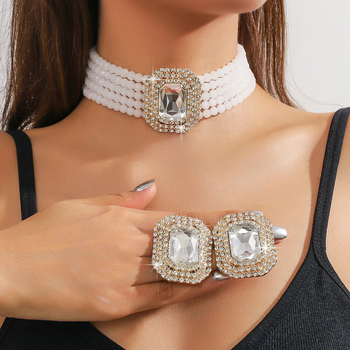 Geometric square pearl earrings and crystal necklace set by ๐๐ฎ ๐๐๐ ๐น๐๐๐๐ ๐ป๐๐๐๐ ๏ฟฝ