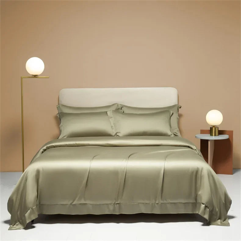 Luxury Mulberry Silk duvet cover in solid color, displayed on bed, from šš ššš š¹šššš š»ššļæ½