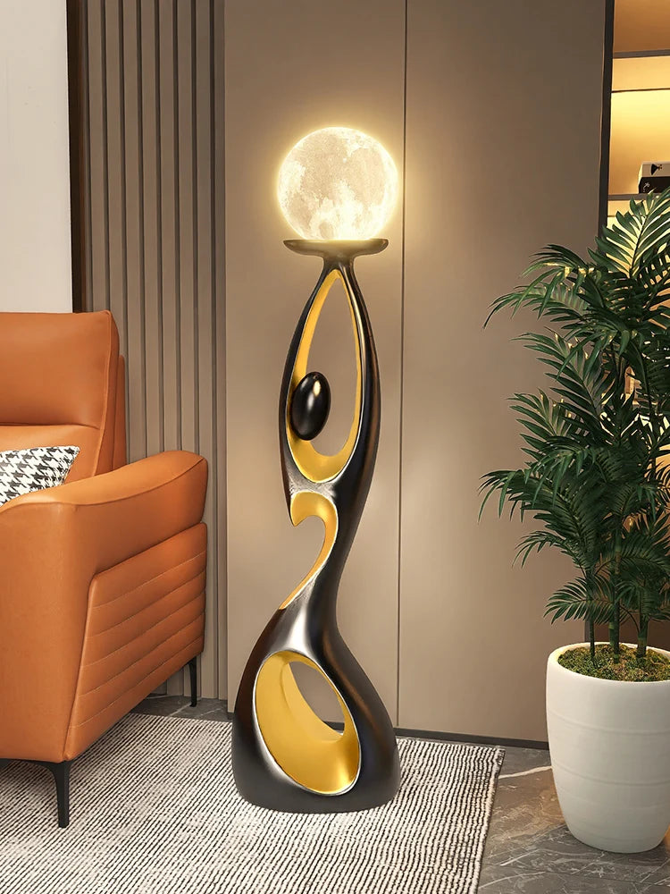 Resin abstract sculpture by 𝕄𝕔 𝕋𝕙𝕖 𝔹𝕝𝕒𝕔𝕜 𝔻𝕚𝕒𝕞𝕠𝕟𝕕