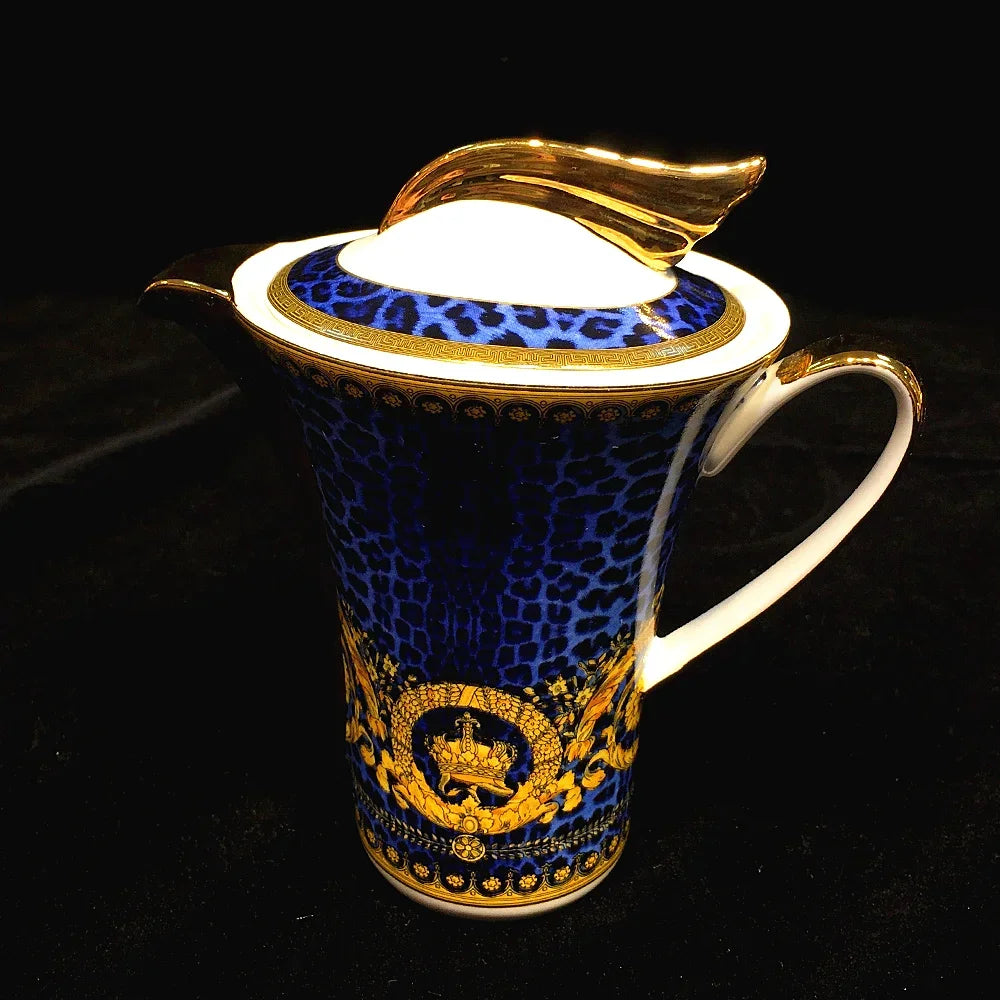 Fine Bone China dinner set by 𝕄𝕔 𝕋𝕙𝕖 𝔹𝕝𝕒𝕔𝕜 𝔻𝕚𝕒𝕞𝕠𝕟�