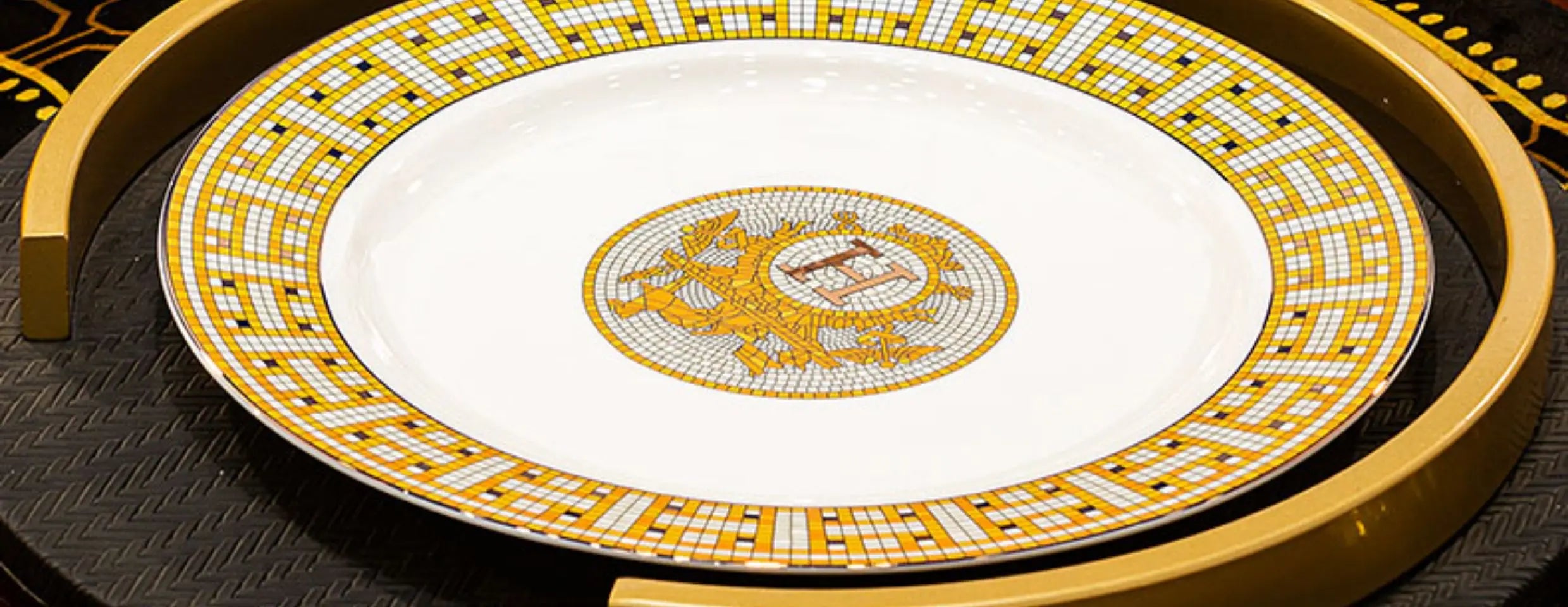 Bone China luxury dinnerware set by ๐๐ ๐๐๐ ๐น๐๐๐๐ ๐ป๐๐๐๐ ๐๏ฟฝ