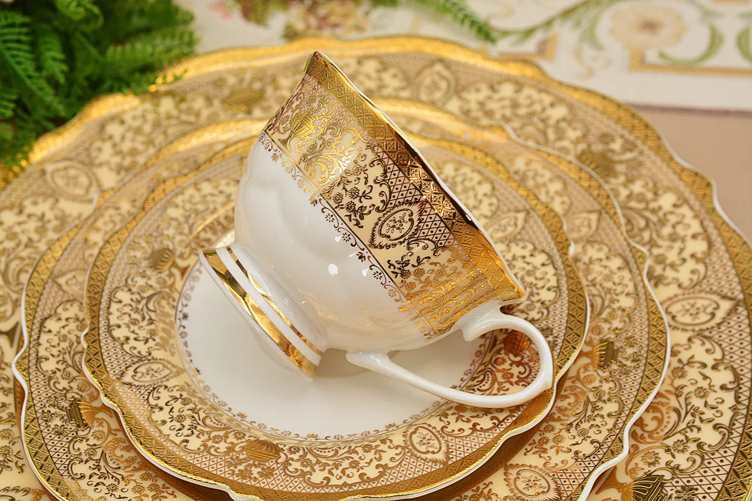 Set of kitchen dinnerware plates from šš® ššš š¹šššš š»šššš šļæ½