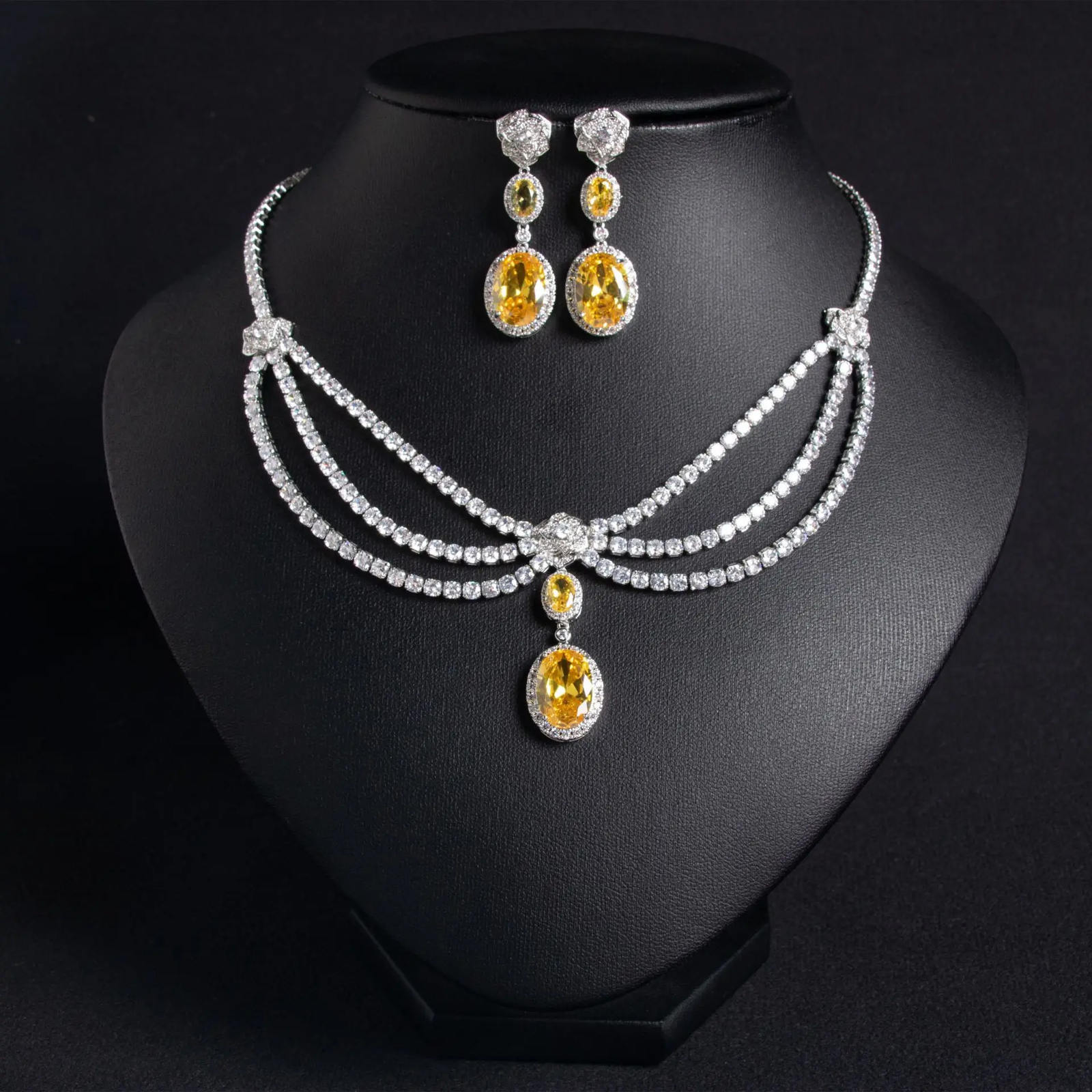 Elegant Women&