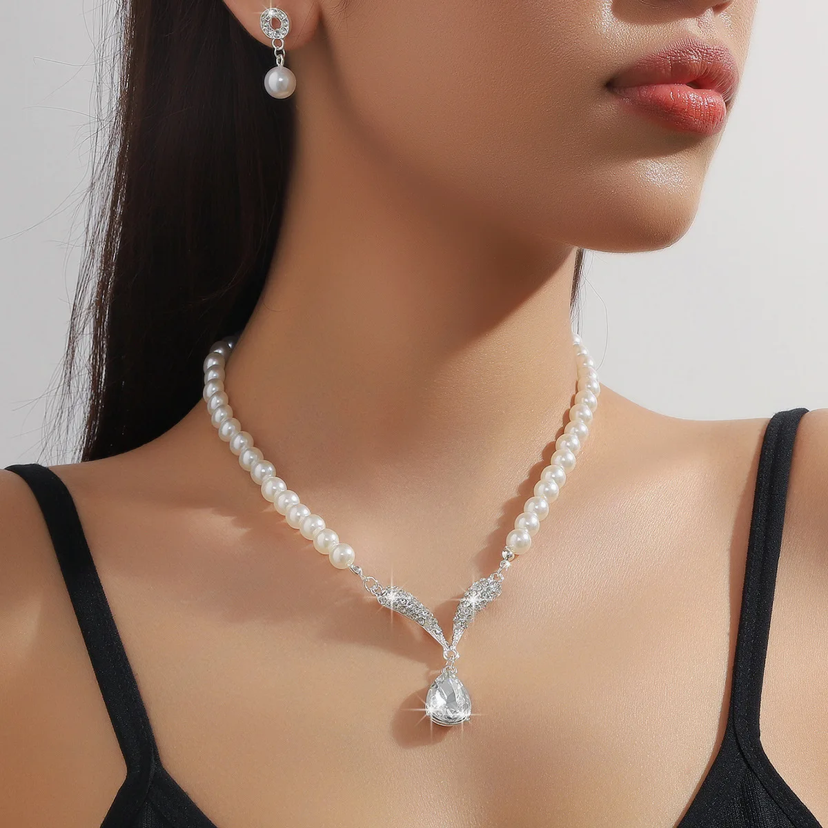 Mohammad Collection women's 3-piece pearl jewelry set with gold necklace and matching earrings for versatile styling.
