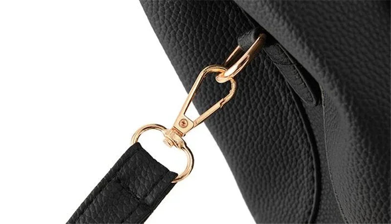 Women messenger bag by 𝕄𝕔 𝕋𝕙𝕖 𝔹𝕝𝕒𝕔𝕜 𝔻𝕚𝕒𝕞𝕠𝕟𝕕�