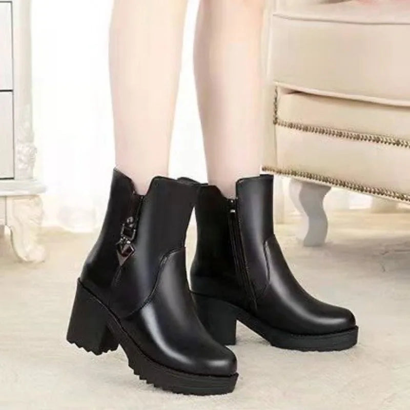 Luxury winter women's leather boots with high heels from 𝕸𝖔𝖍𝖆𝖒𝖒𝖆𝖉 ♛ 𝕮𝖔𝖑𝖑𝖊𝖈𝖙�