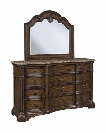 Classic King size bedroom furniture set by 𝕄𝕔 𝕋𝕙𝕖 𝔹𝕝𝕒𝕔𝕜 𝔻𝕚𝕒𝕞𝕠𝕟�
