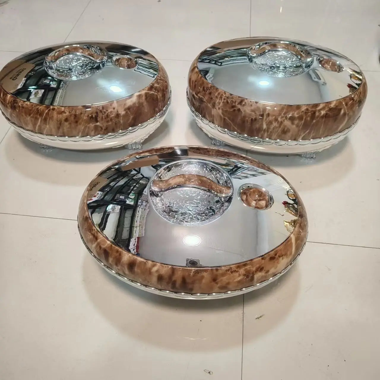MC THE BLACK DIAMOND stainless steel food warmer hot pot set in 4L, 5L, or 6L size, suitable for large parties, with handles and lid.