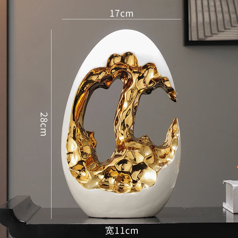 Gold modern figurines from 𝕄𝕔 𝕋𝕙𝕖 𝔹𝕝𝕒𝕔𝕜 𝔻𝕚𝕒𝕞𝕠𝕟𝕕