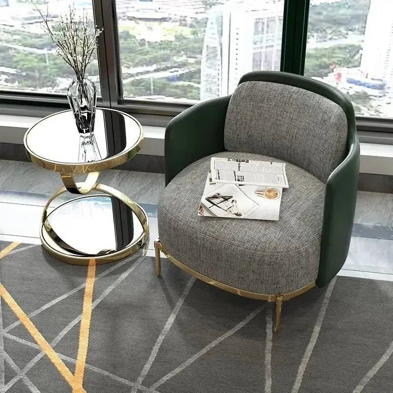 Modern glass and stainless steel end table by 𝕄𝕔 𝕋𝕙𝕖 𝔹𝕝𝕒𝕔𝕜 𝔻𝕚𝕒𝕞𝕠𝕟