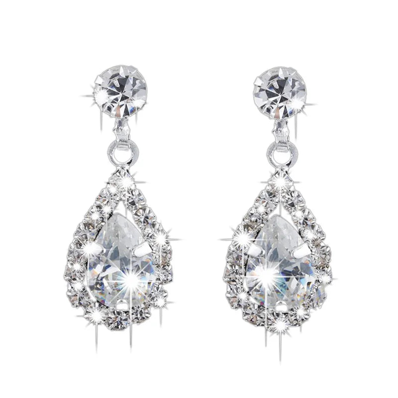 Vintage crystal waterdrop pendant necklace and matching earrings set in silver, elegant wedding jewelry by MC THE BLACK DIAMOND