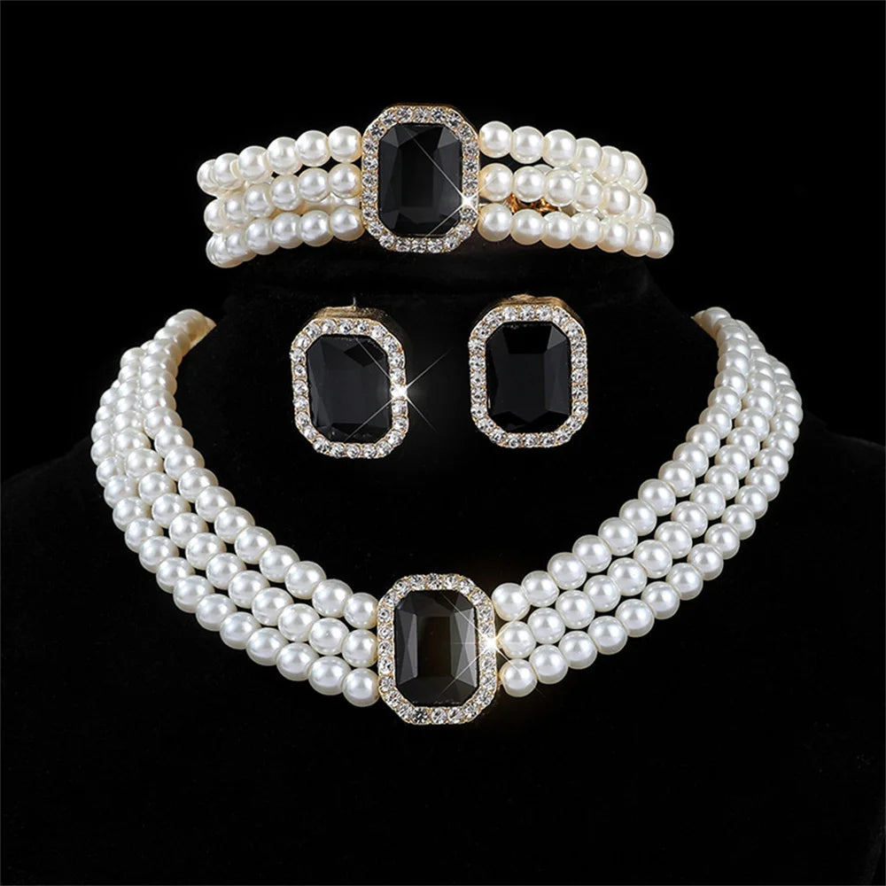 MC THE BLACK DIAMOND bridal jewelry set featuring a versatile necklace and earrings, elegant and perfect for special occasions.