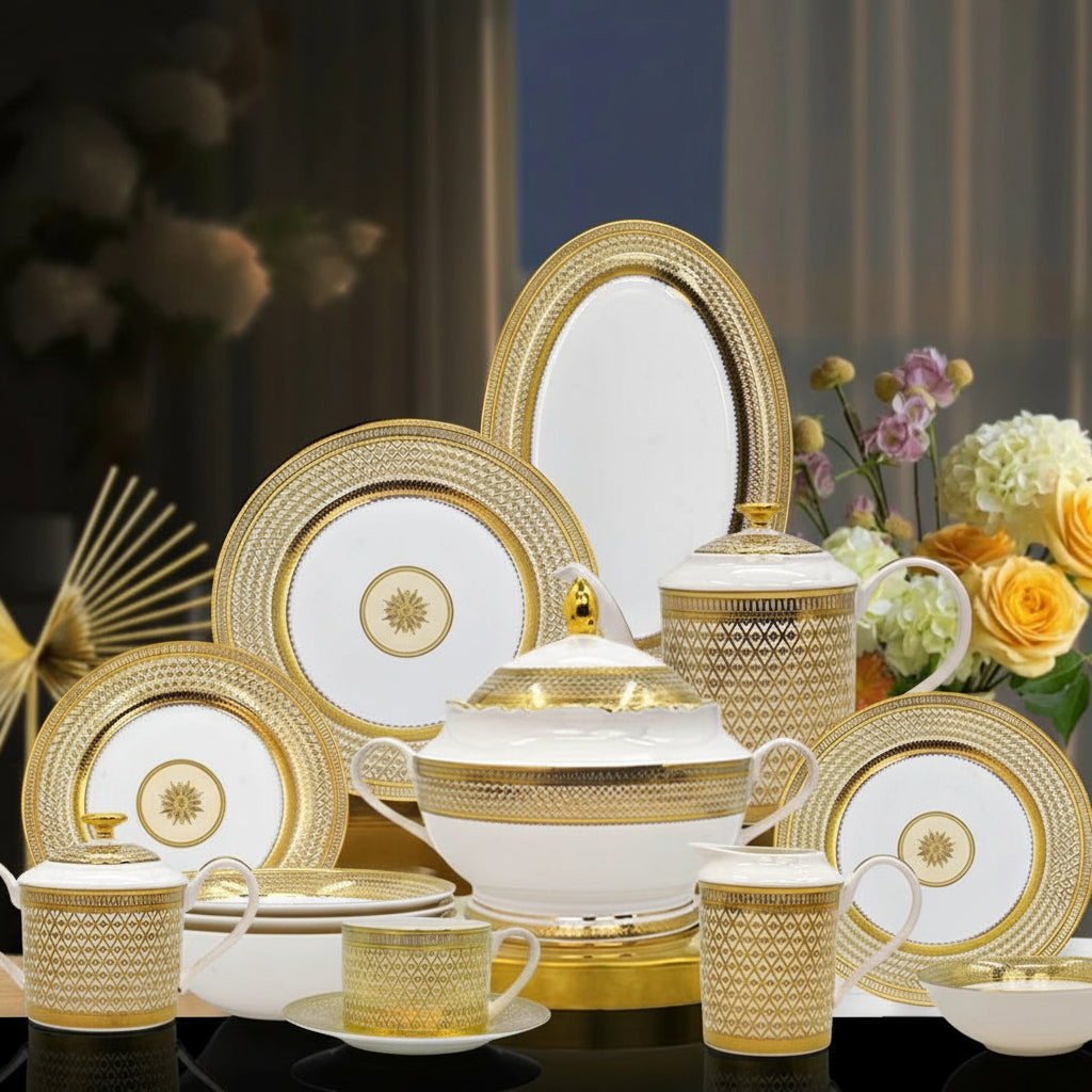 Porcelain dinnerware set by 𝕄𝕮 𝕋𝕙𝕖 𝔹𝕝𝕒𝕔𝕜 𝔻𝕚𝕒𝕞𝕠𝕟�