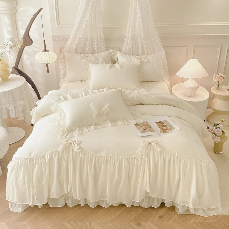 White bedding set by 𝕄𝕔 𝕋𝕙𝕖 𝔹𝕝𝕒𝕔𝕜 𝔻𝕚𝕒𝕞𝕠𝕟𝕕�