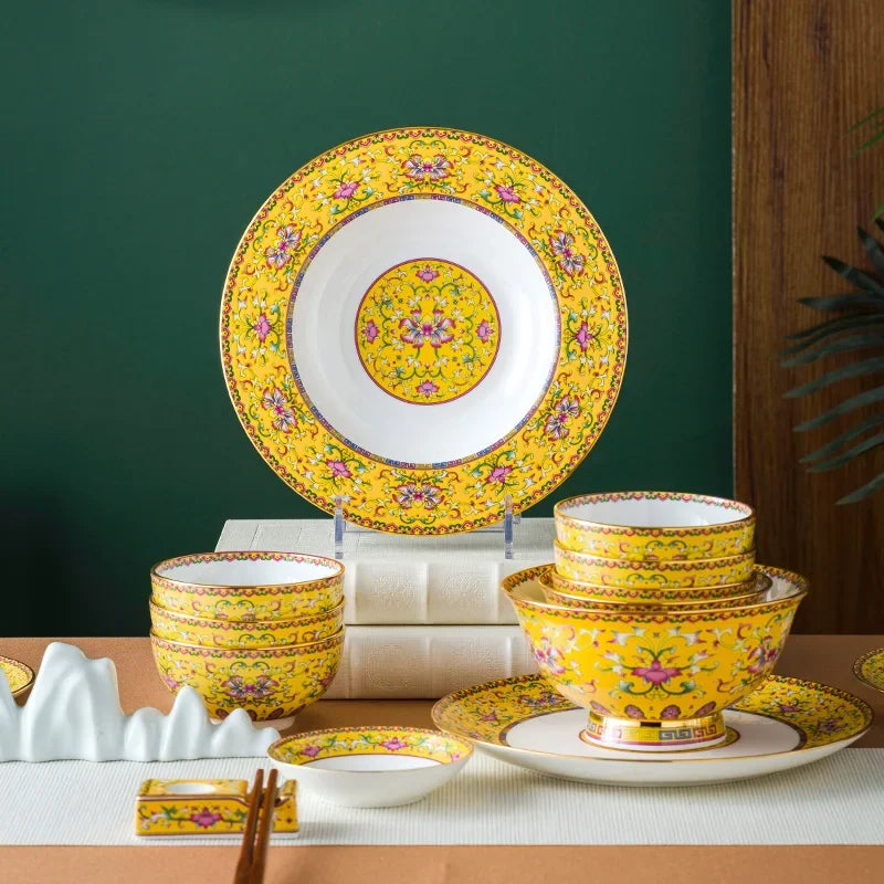 Elegant luxury dinnerware set by 𝕄𝕔 𝕋𝕙𝕖 𝔹𝕝𝕒𝕔𝕜 𝔻𝕚𝕒𝕞𝕠𝕟�