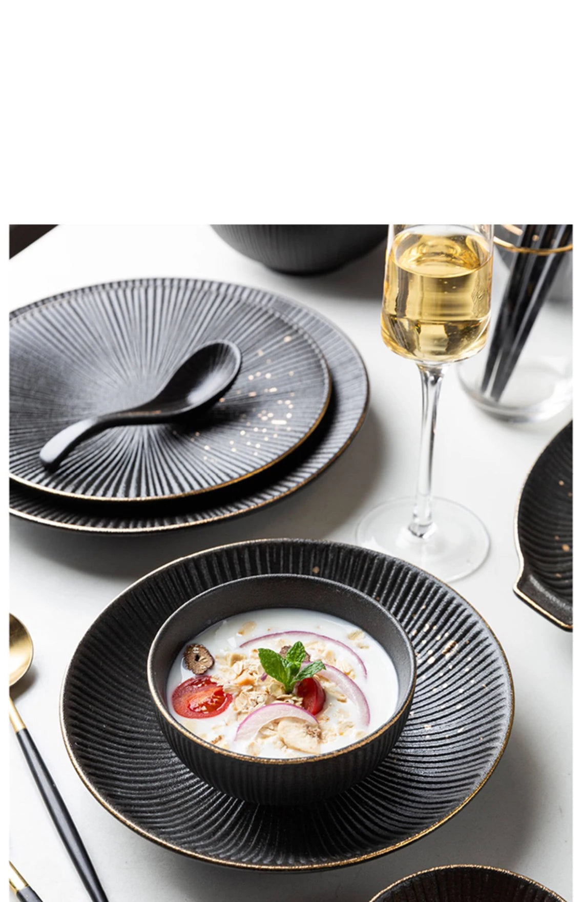 Luxury black striped porcelain dinner plate with gold border from 𝕄𝕔 𝕋𝕙𝕖 𝔹𝕝𝕒𝕔𝕜 𝔻𝕚𝕒𝕞𝕠�