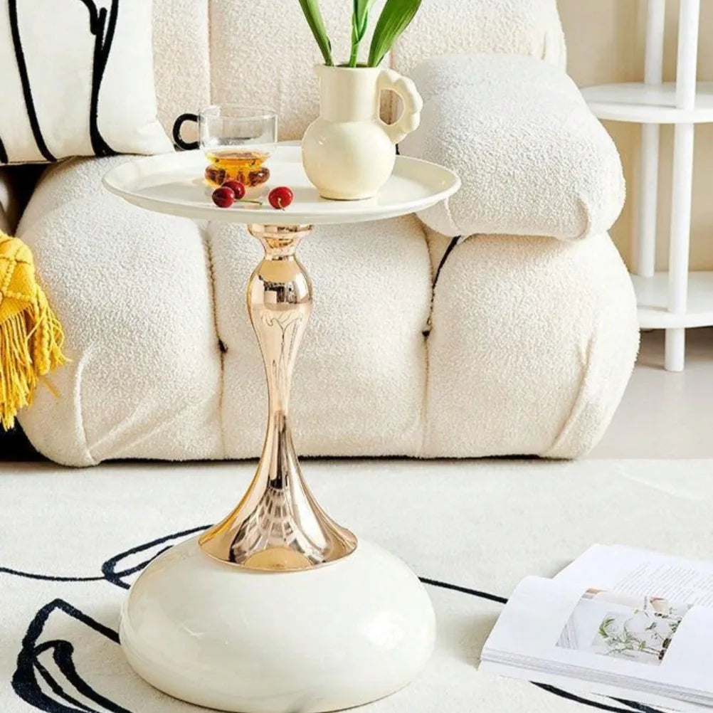 MC THE BLACK DIAMOND Nordic end table with iron frame, high-end corner design, suitable for living room or balcony storage.