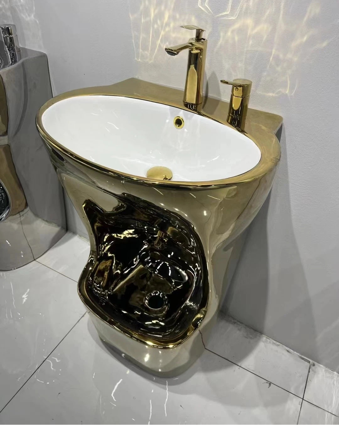 Modern high-gloss veneer square ceramic foot basin from MC THE BLACK DIAMOND, featuring a sleek design and non-slip base for bathroom use.