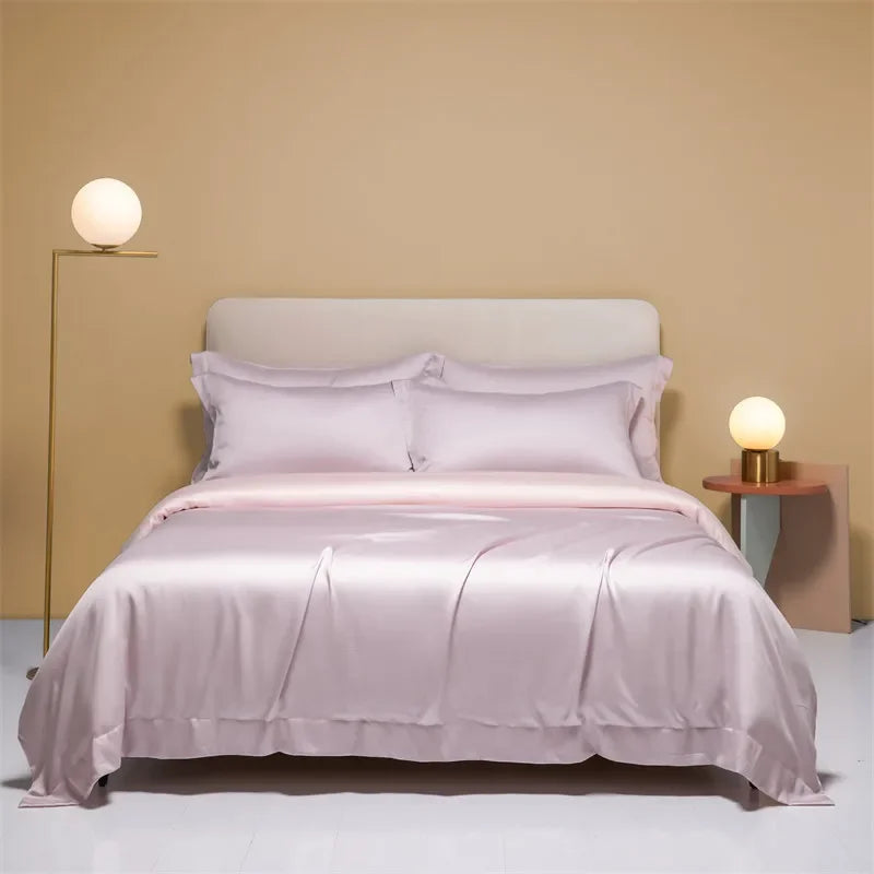Natural Mulberry Silk duvet cover in solid color, high-quality bedsheet from 𝕄𝕔 𝕋𝕙𝕖 𝔹𝕝𝕒𝕔𝕜 𝔻𝕚𝕒�
