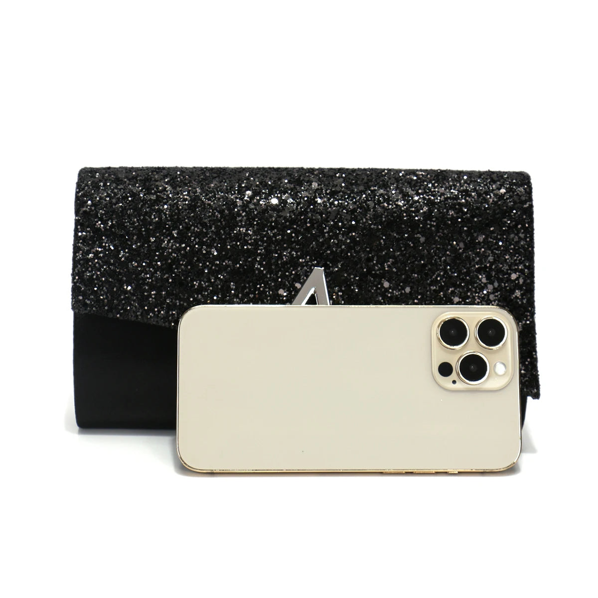 V Design metal chain glamorous evening handbag by 𝕄𝕔 𝕋𝕙𝕖 𝔹𝕝𝕒𝕔𝕜 𝔻𝕚𝕒𝕞𝕠𝕟