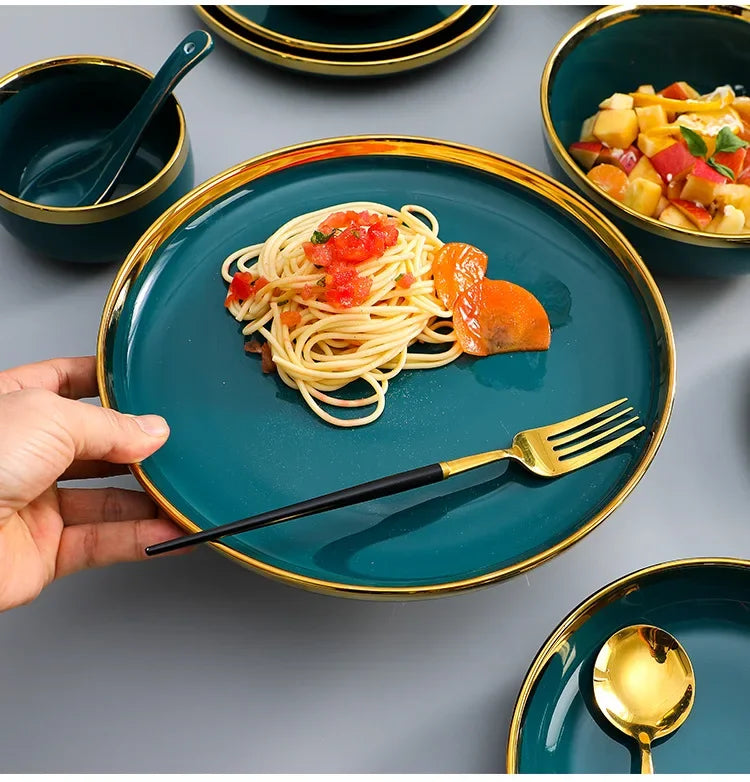 Green ceramic steak food plate from 𝕄𝕔 𝕋𝕙𝕖 𝔹𝕝𝕒𝕔𝕜 𝔻𝕚𝕒𝕞𝕠𝕟�