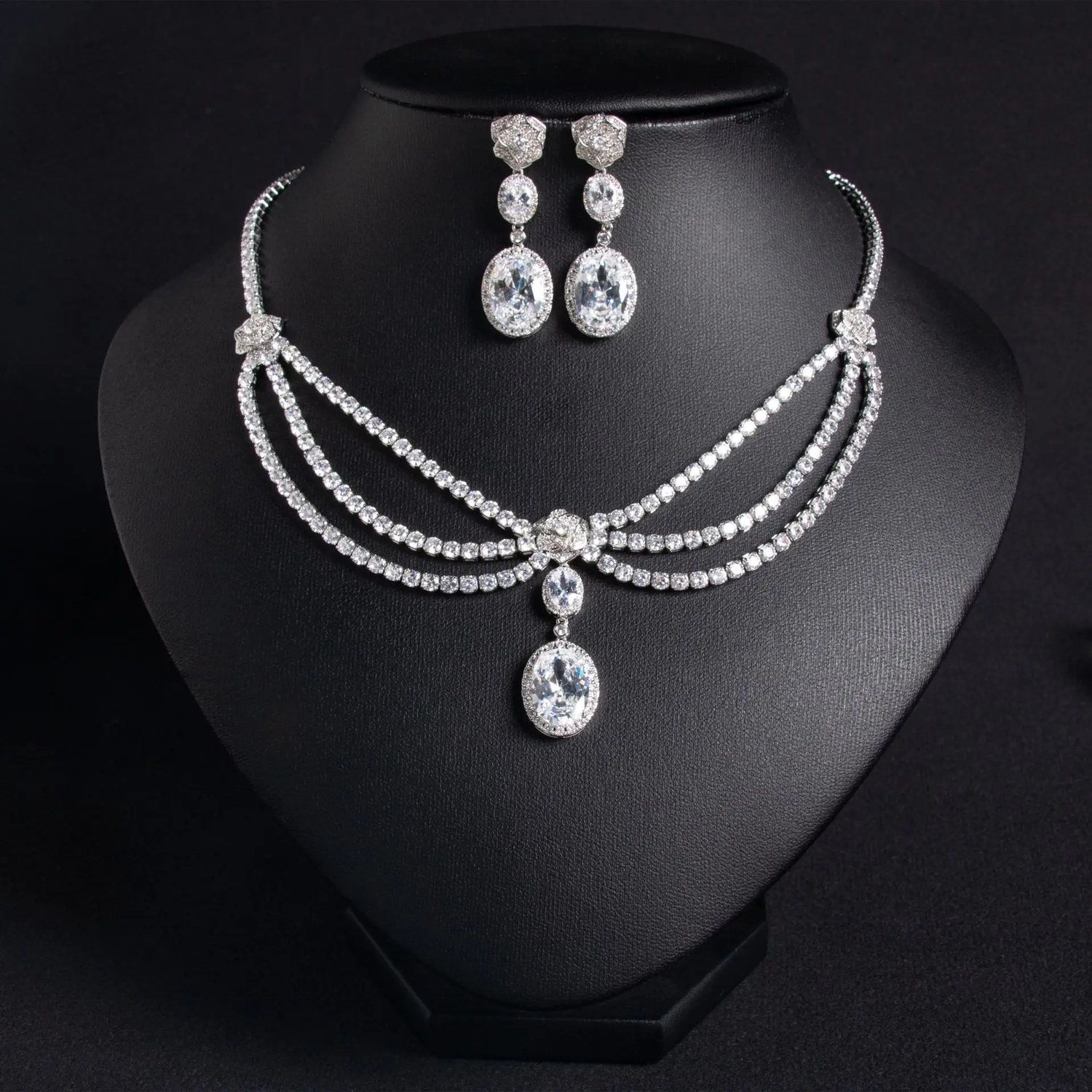 Elegant Women&